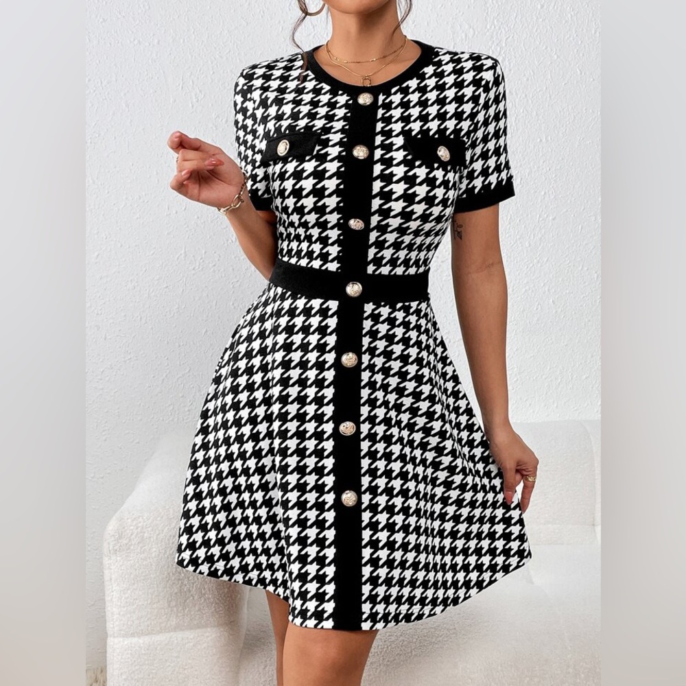Pre-Owned Black & White SHEIN Privé Houndstooth Button Front Dress